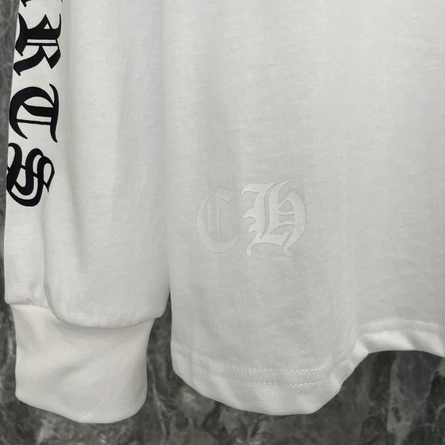 Chrome Hearts Men's Long-Sleeve T-shirt Sweatshirt K8021