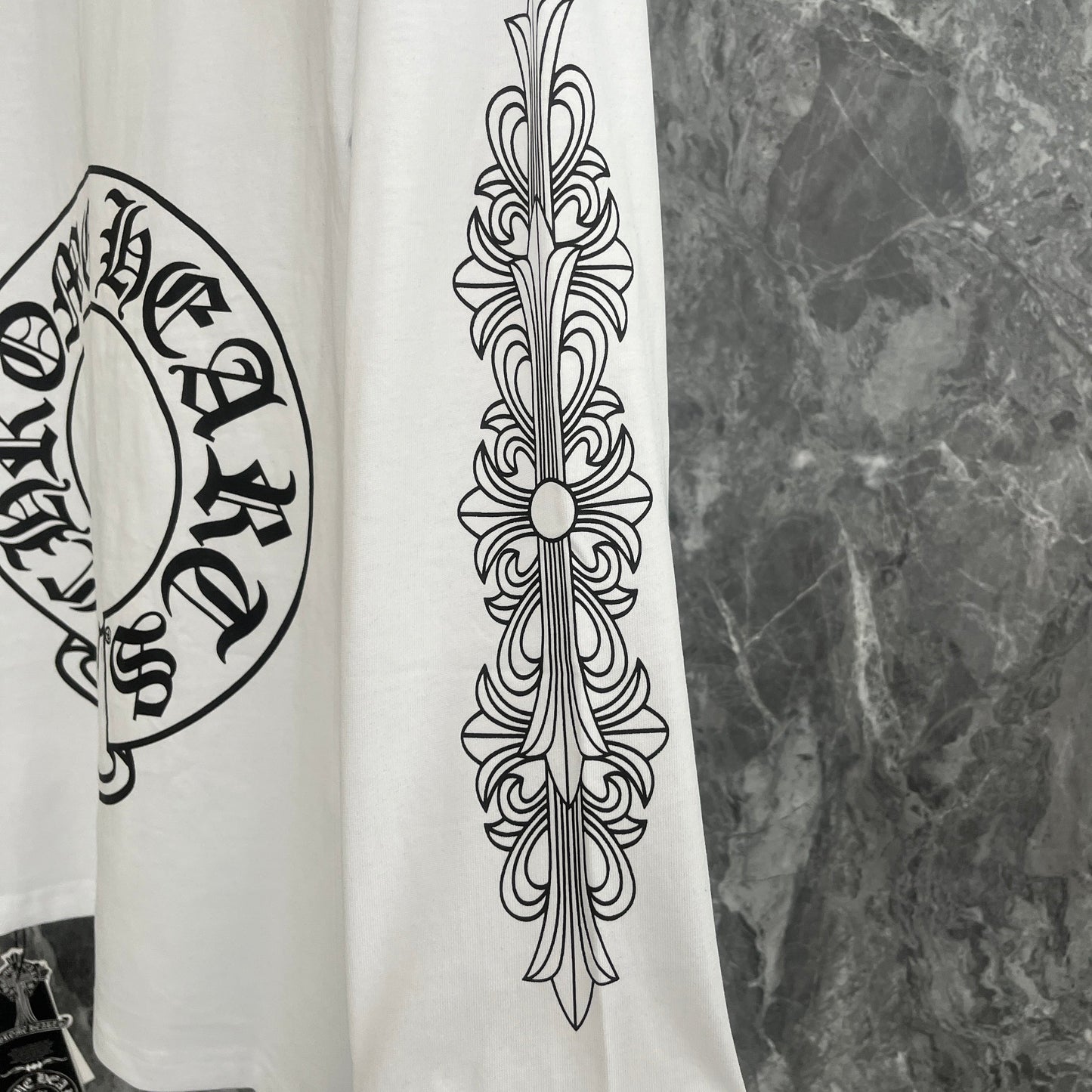 Chrome Hearts Men's Long-Sleeve T-shirt Sweatshirt K9019