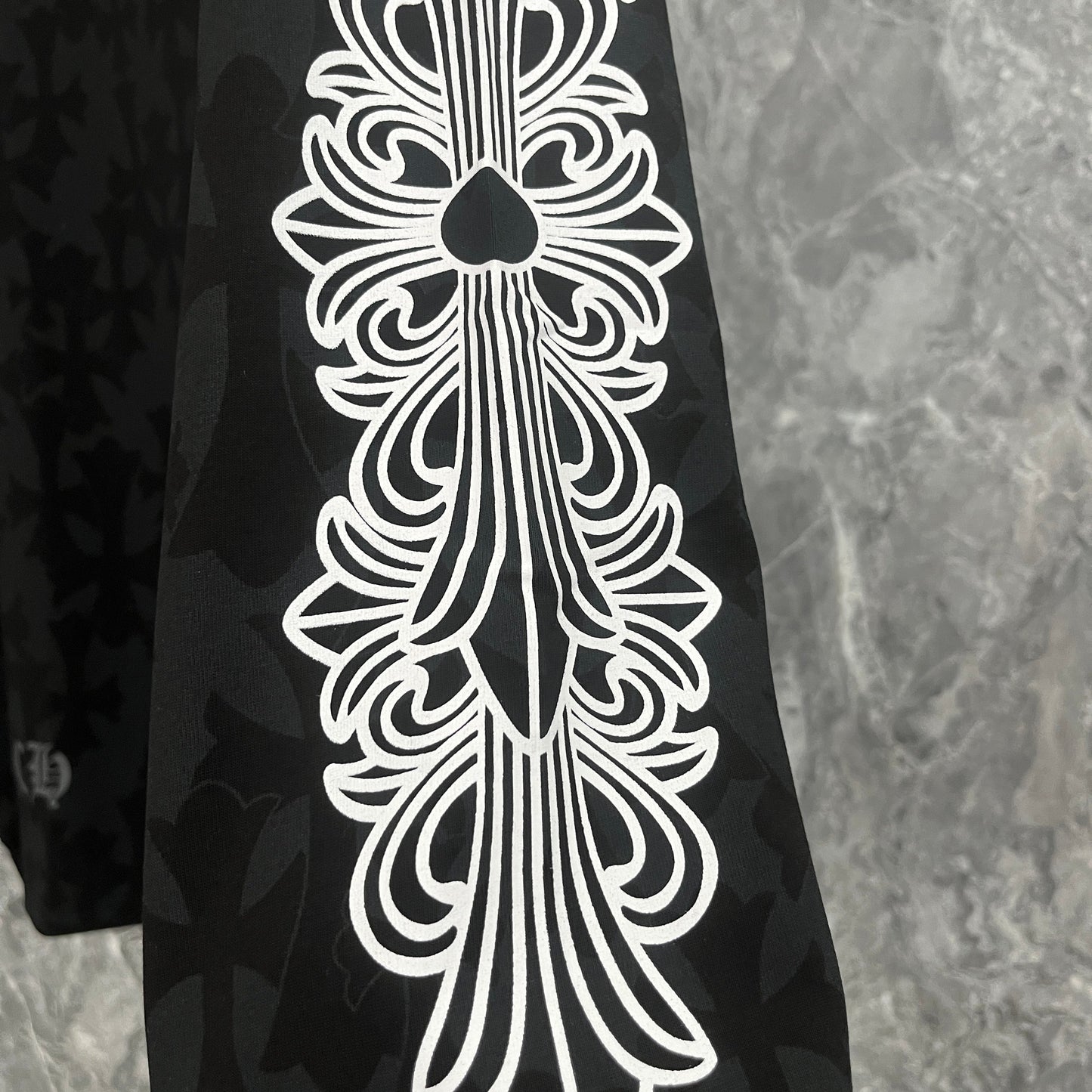 Chrome Hearts Men's Long-Sleeve T-shirt Sweatshirt K9019